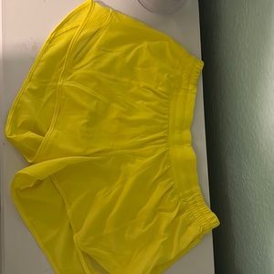 lululemon low rise 2.5 shorts